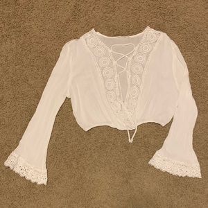 Cropped boho laced LS top